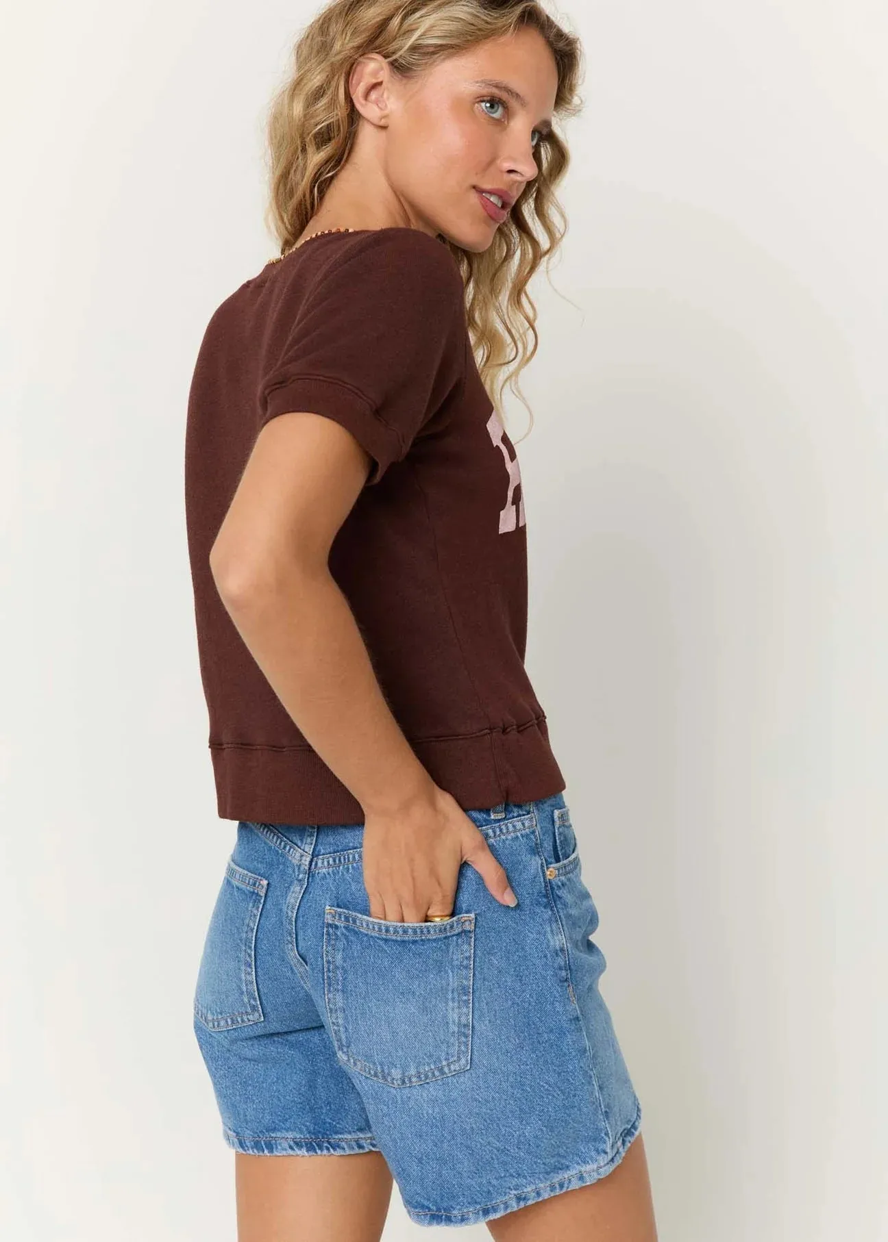 Project Social T - Rodeo Sweatshirt Shortsleeve Shrunken in Cacao