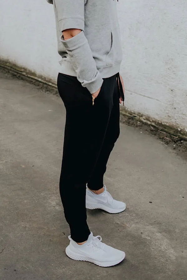 Violet Women's Modal Jogger Pants - Black